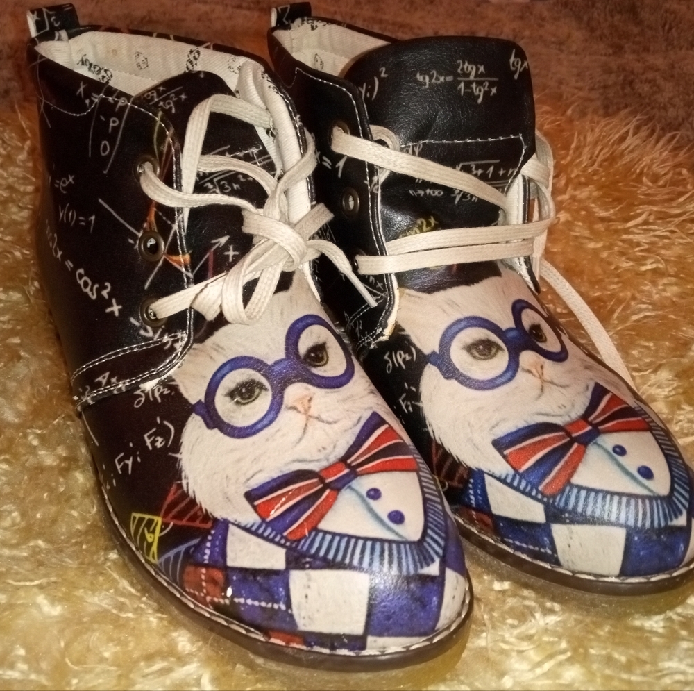 Goby cat math professor boots